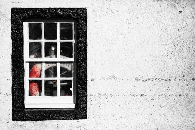 window_red.jpg